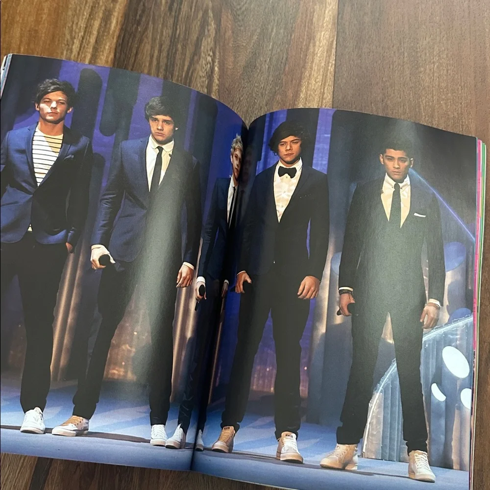 One Direction Book Bundle - Picture 9 of 9